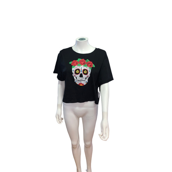 la luna Tops - La Luna Black Skull Floral Rose Cropped T shirt XL